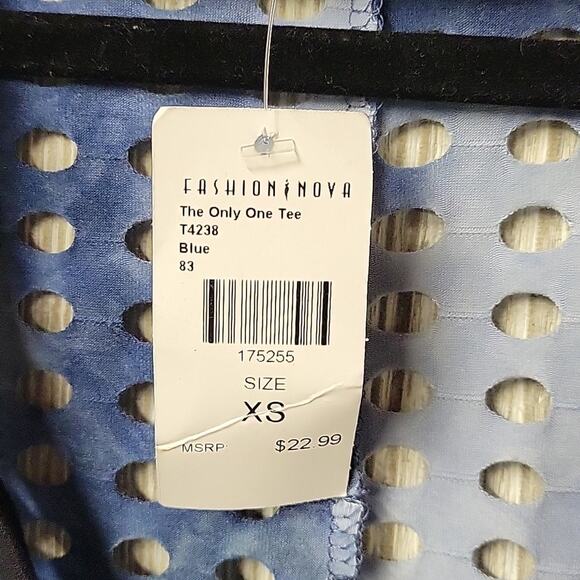 Fashion Nova The Only One Tee Blue Distressed V Neck Top Womens Size XS NWT - Picture 6 of 9